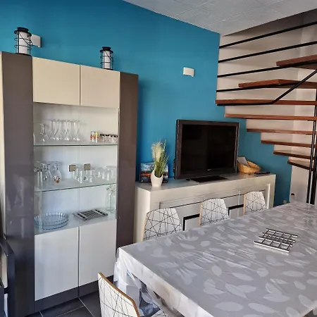 Villa Location Bord De Mer, De 6-8 Personnes - Jardin Valras-Plage